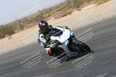 media/Mar-28-2022-Superbike Trackdays (Mon) [[b8603d0f67]]/Open Track Time/Turn 3 Inside/